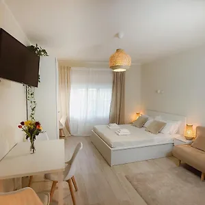 My Apartment Kids-Friendly With Breakfast